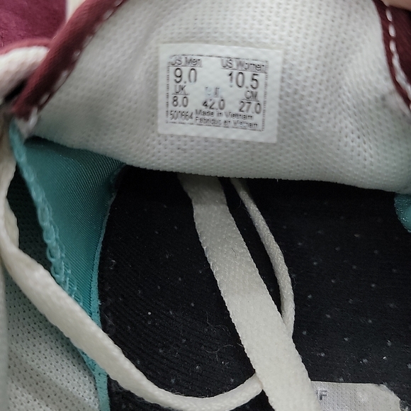 Unisex Vans canvas/suede skate shoes with box - Picture 12 of 12